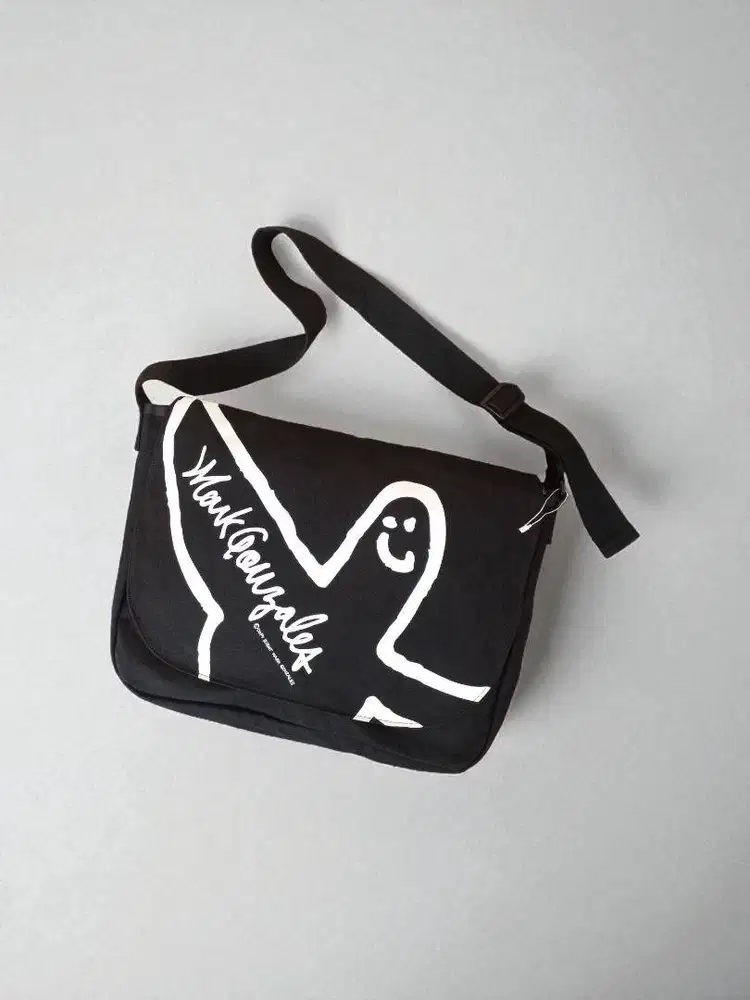 Harga Nett️! Mark Gonzales Big Logo Messenger Bag + Card Holder
