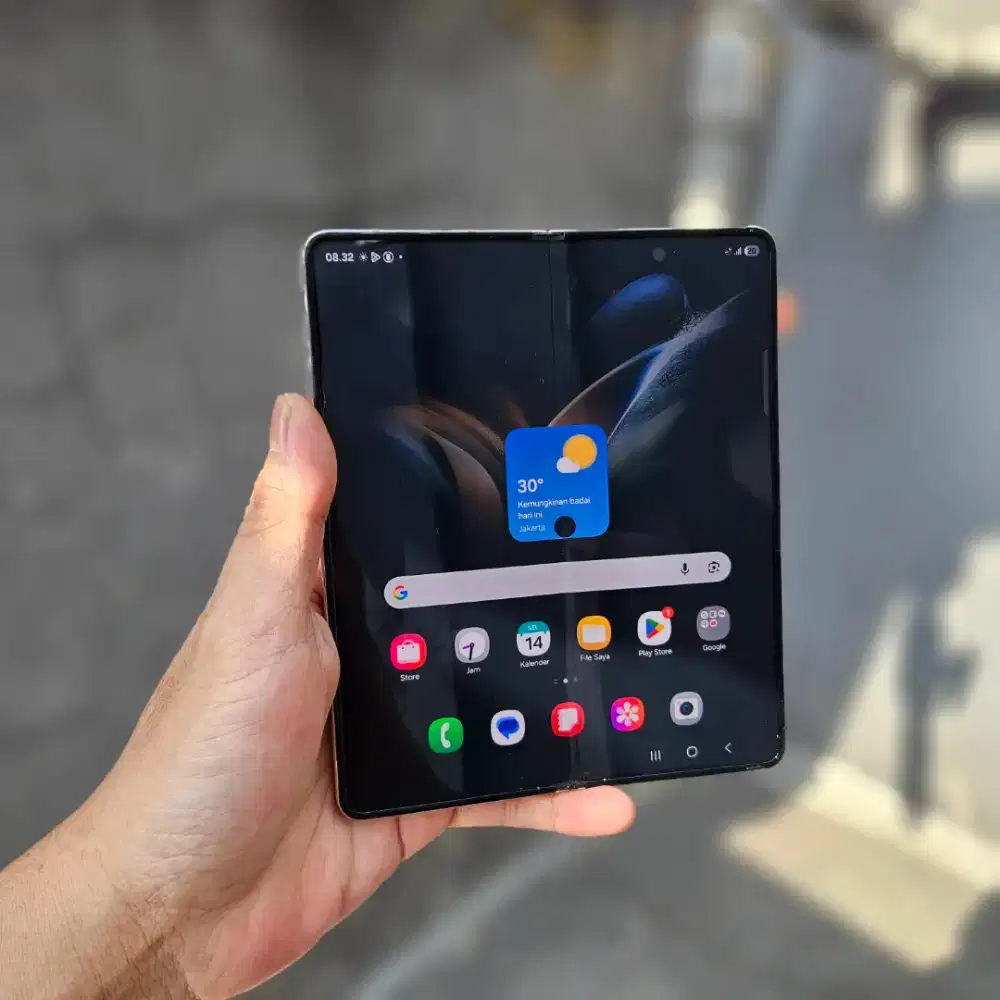 SAMSUNG GALAXY Z FOLD 4 SEIN 5G 12/512 GB MINUS RINGAN FUNGSI NORMAL