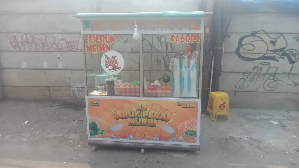 Lowongan jaga stand es jeruk medan (UMKM)