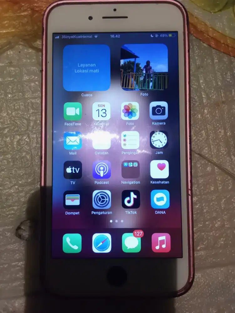 Jual handphone iPhone 8 plus