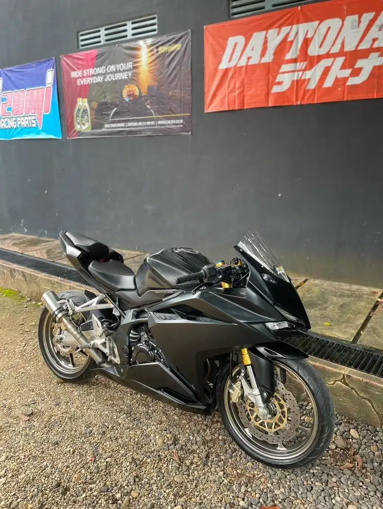 CBR250RR 2017 jual santai