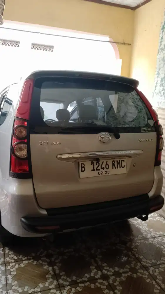Daihatsu Xenia 2010 Bensin