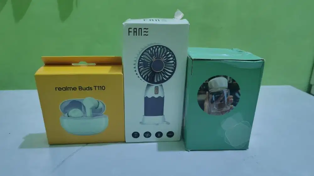 REALME 15 SERIES GIFT
