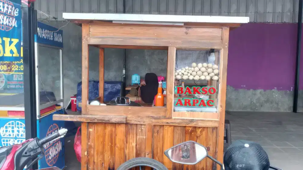 Gerobak jati belanda