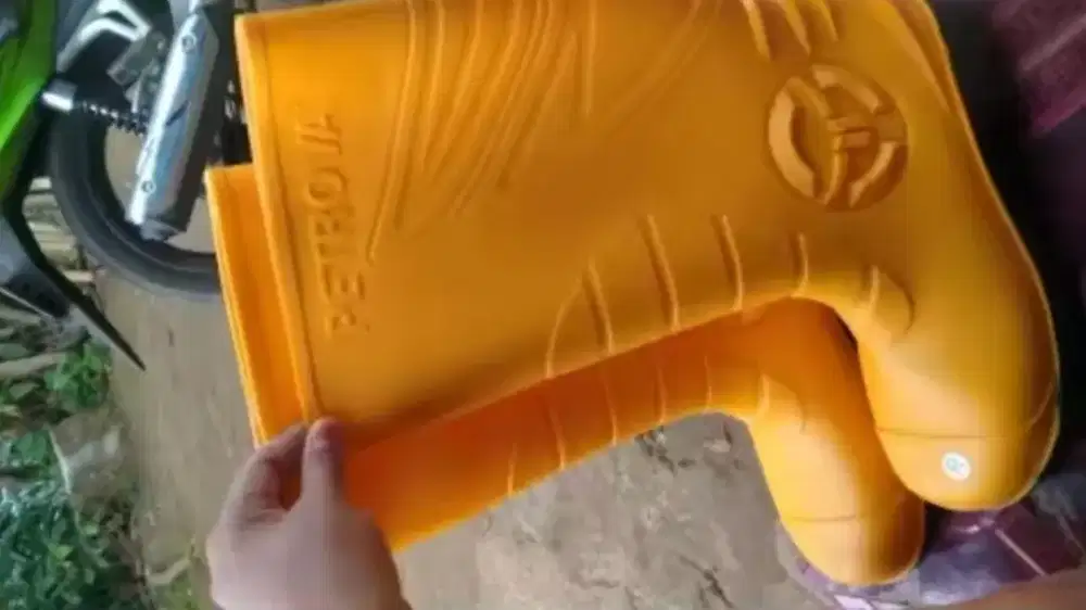 Sepatu BOT PETROVA
