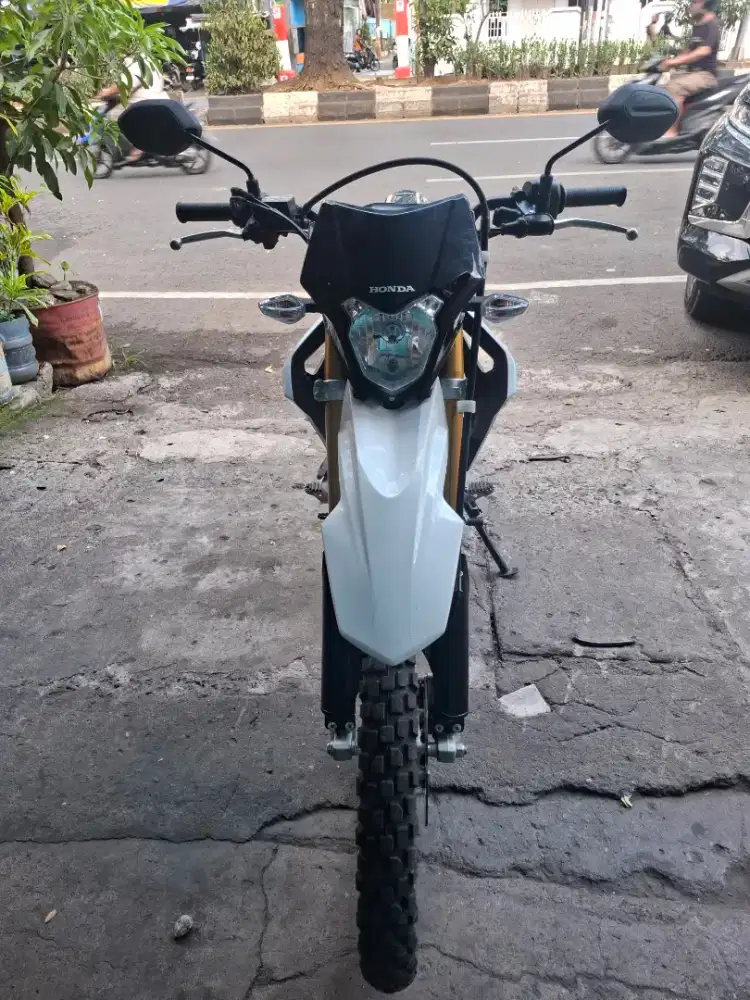 Honda CRF 150cc 2025 putih