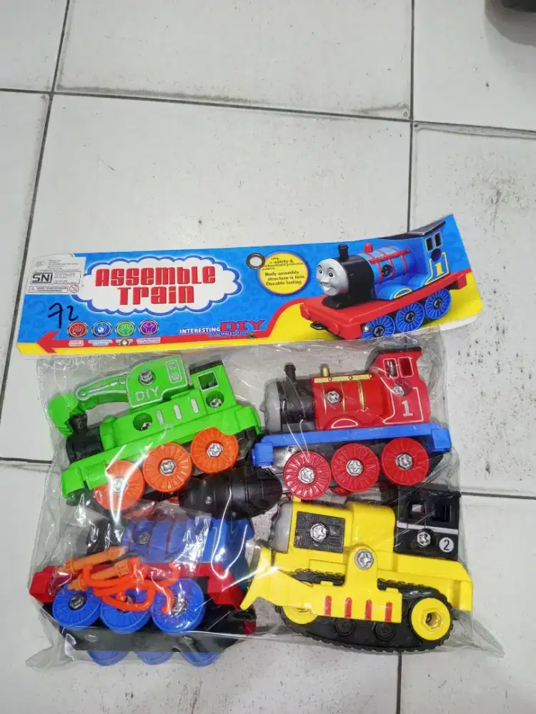 Mainan Anak Kereta Thomas Obeng isi 4