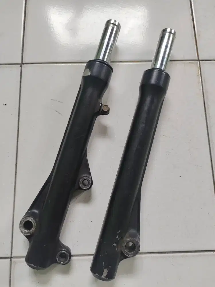 Sale shock depan original honda vario kzr 125 copotan
