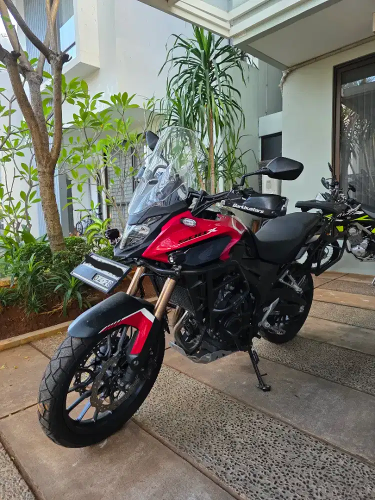 Honda CB500X. Motor kondisi prima & siap touring.