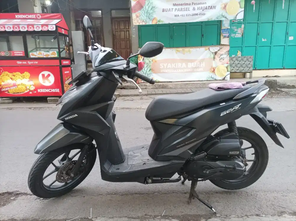 Beat Deluxe 2021 Hitam Doff