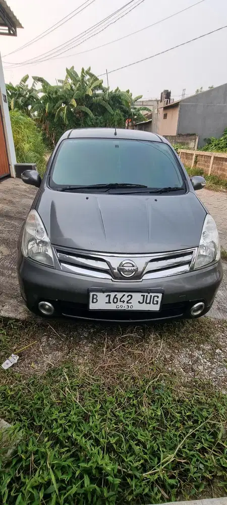 Nissan Livina 2011 Bensin