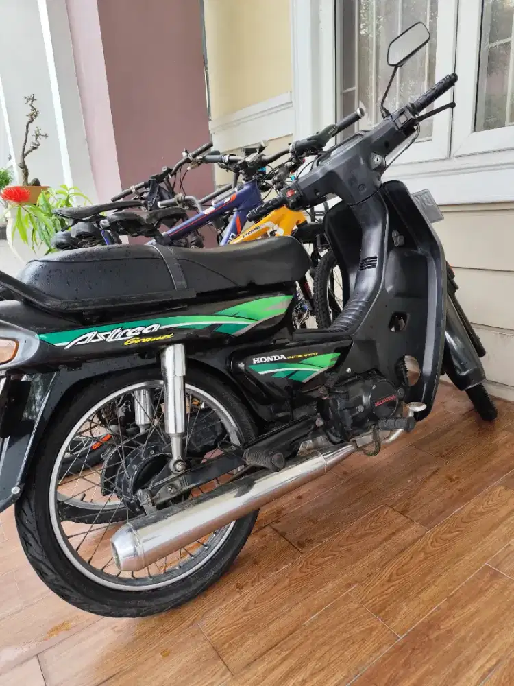 Honda Astrea Black Impressa