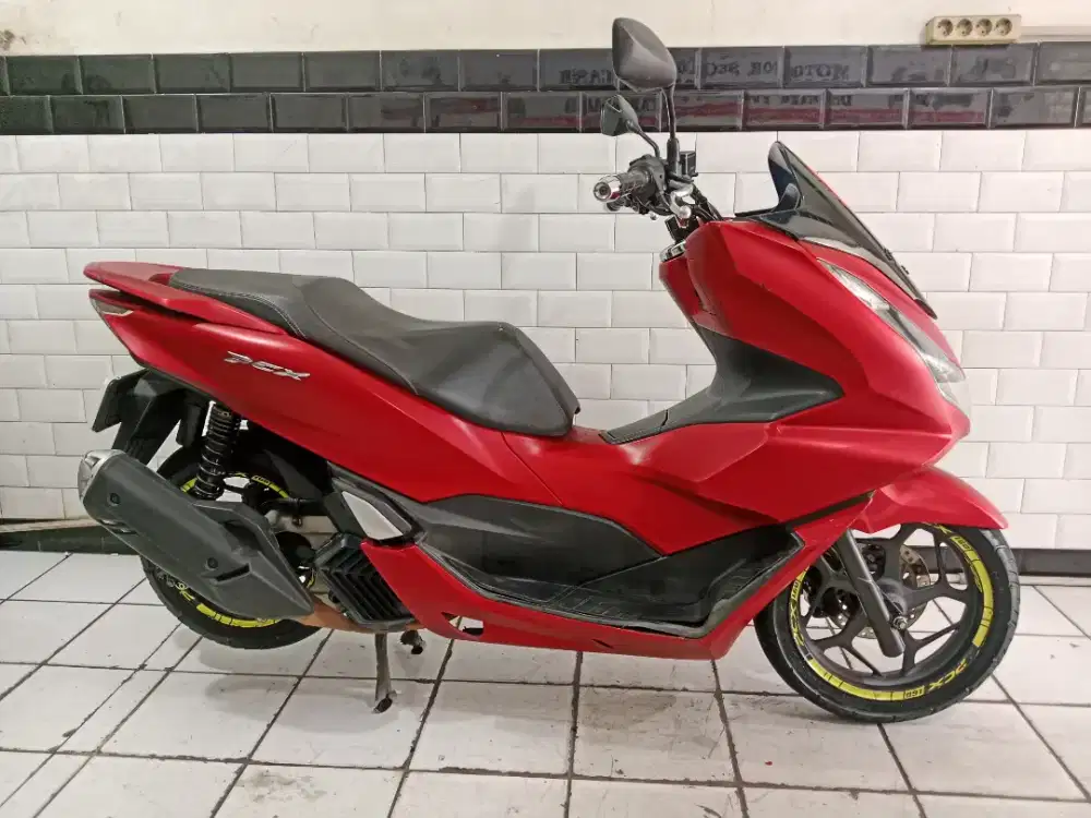 Dijual cepat PCX 160 CBS 2021 surat2 lengkap