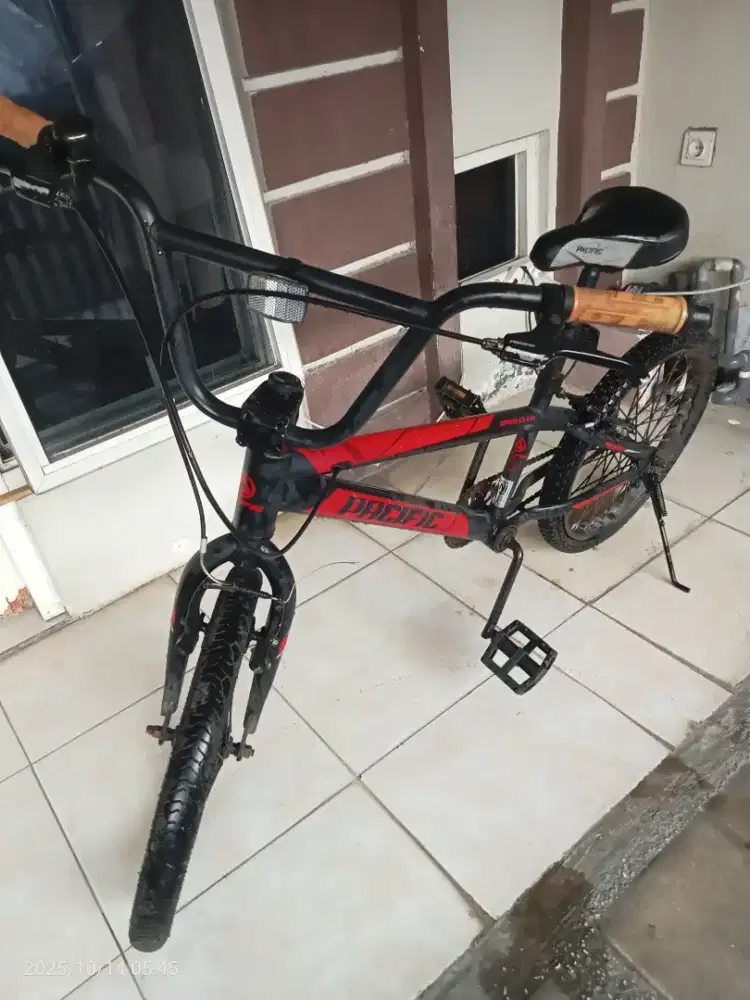 Sepeda BMX ring 20. merk PACIFIC