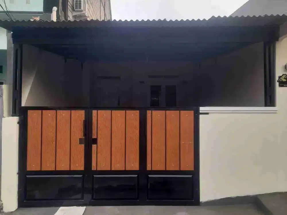 RUMAH SIAP HUNI BANGUNAN BARU DI PETUKANGAN UTARA PESANGGRAHAN JAKARTA SELATAN