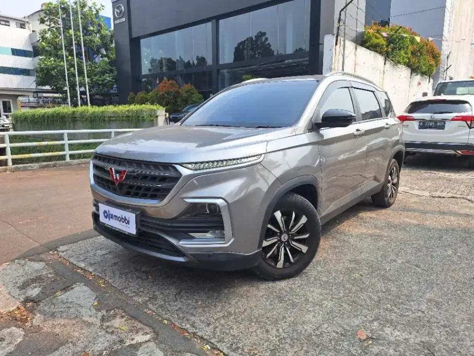 DP Rendah  8JT Wuling Almaz 1.5 Exclusive 5-Seater Bensin-AT 2019 Abu