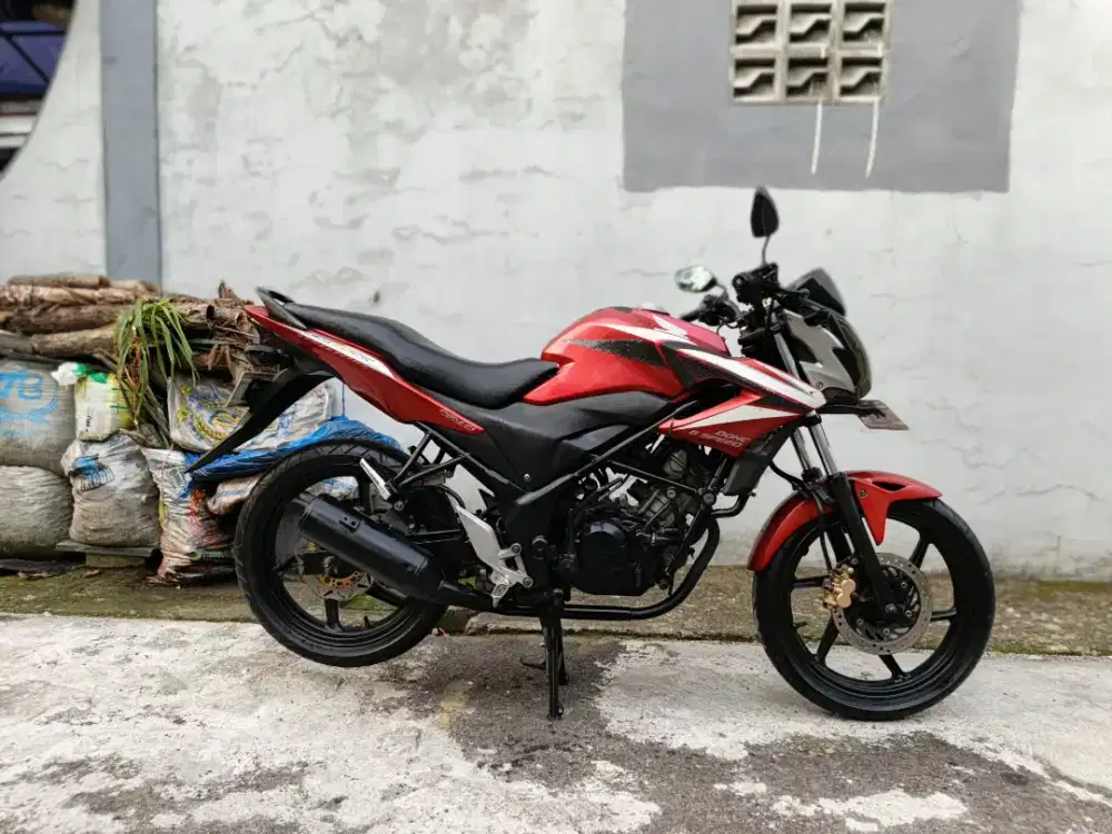 HONDA CB 150R TAHUN 2014 SIAP PAKAI
