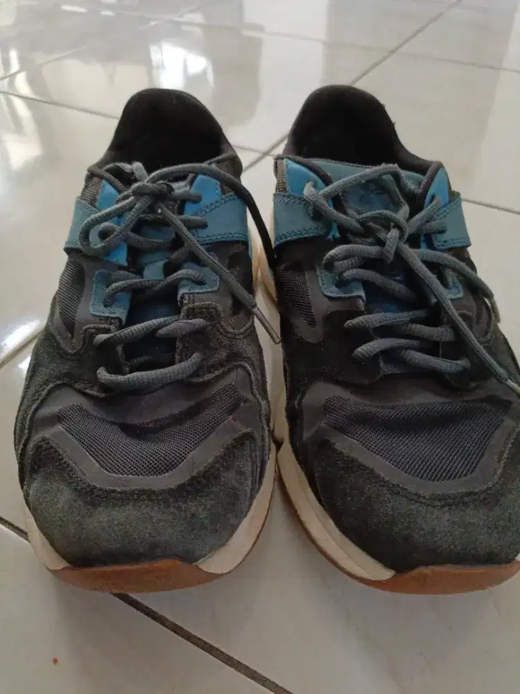 Sepatu jogging/running Under Armour 100% original.