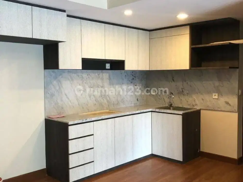 Apartemen Kensington Tower Clifford