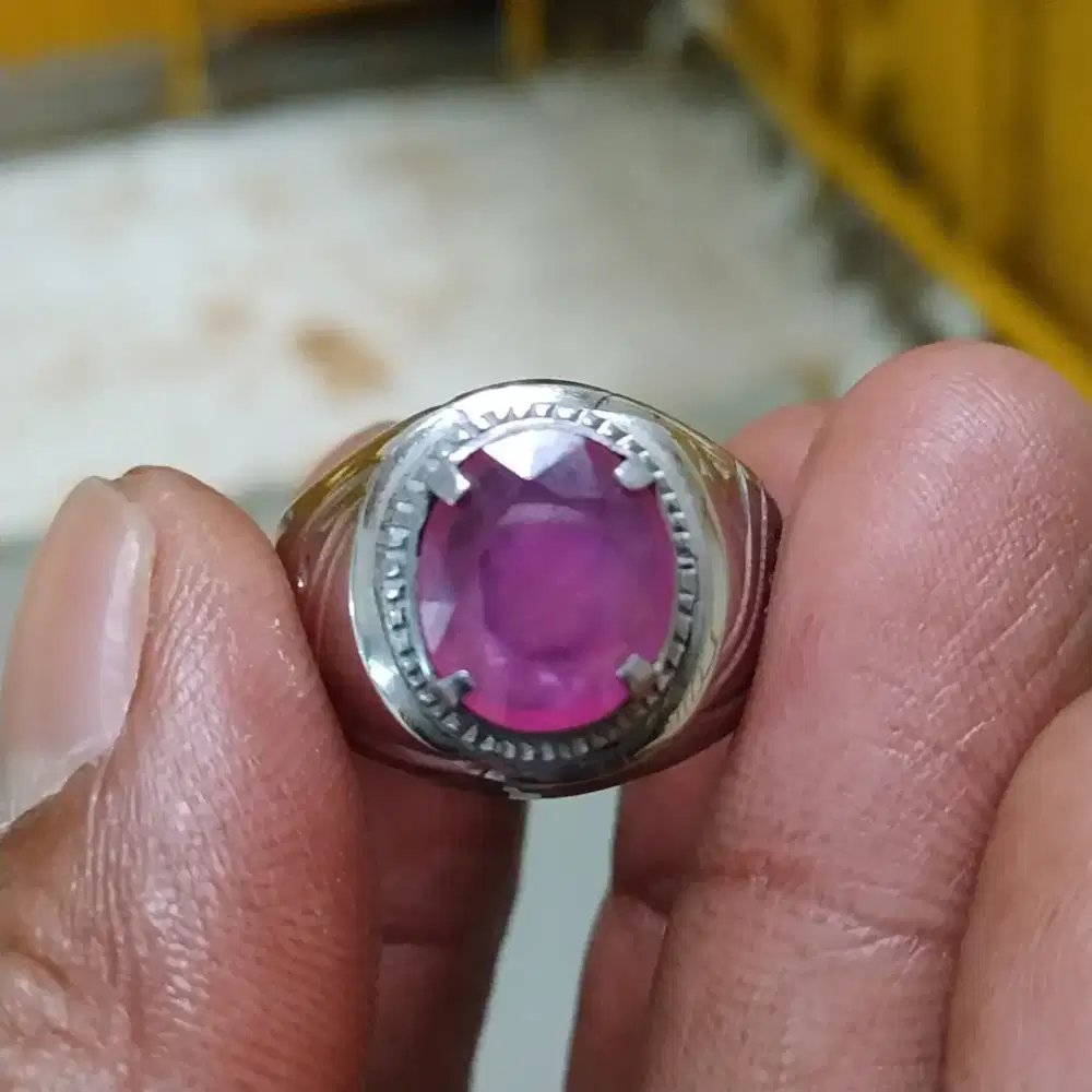 Ruby star burma kristal bening