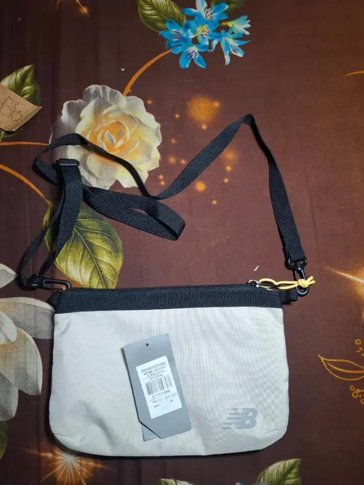 New Balance sling bag/tas slempang