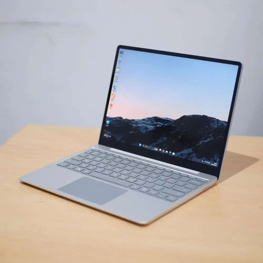 Microsoft Surface Go Mulus Grade A