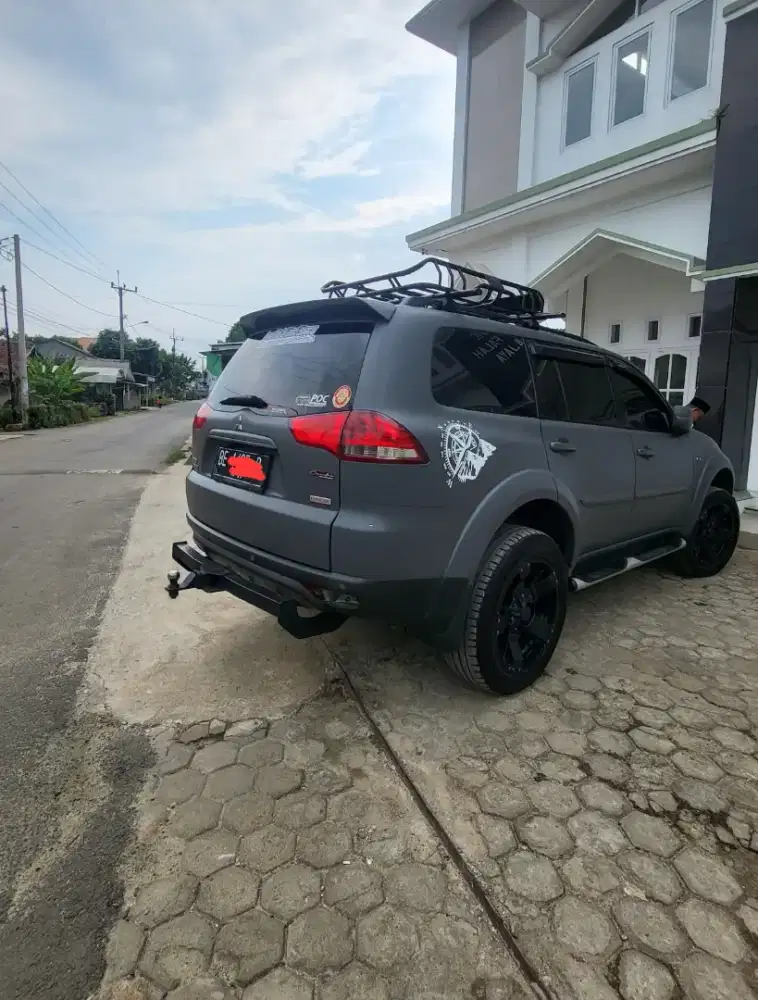 Pajero dakar 4x2 tahun 2014