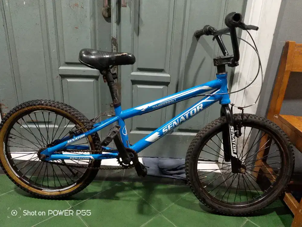 Sepeda BMX ukuran 20