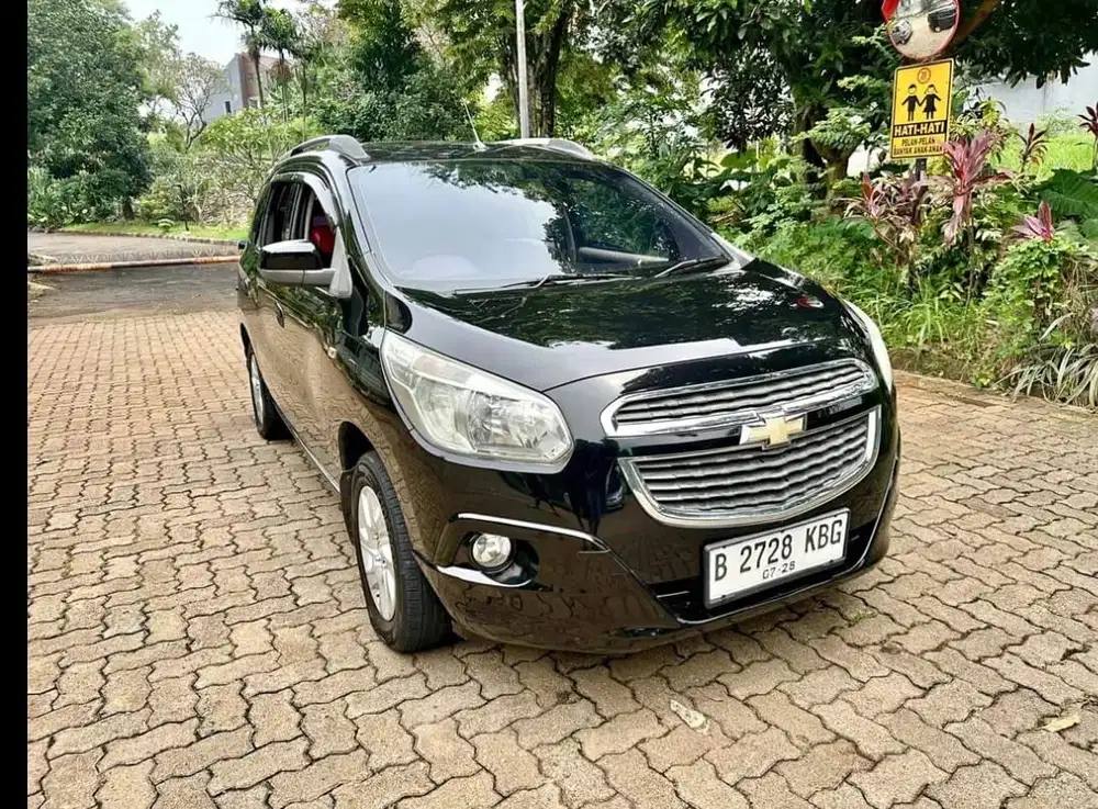 Chevrolet Spin LTZ 2013 Bensin