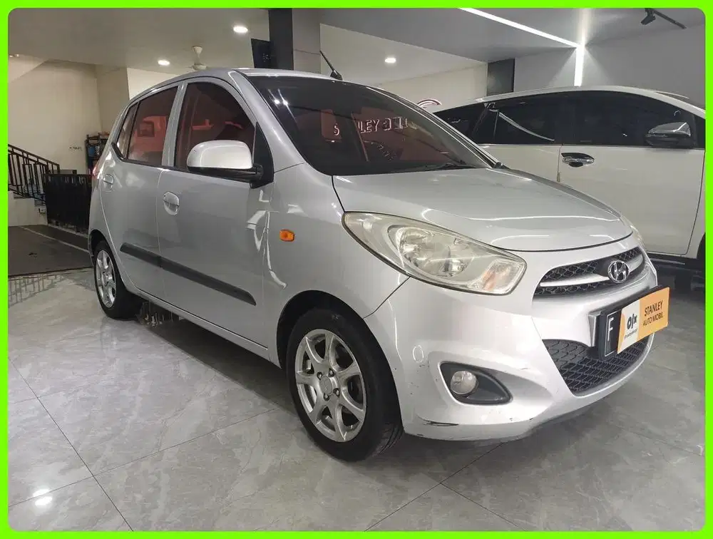 HYUNDAI i1.0 MT 2011