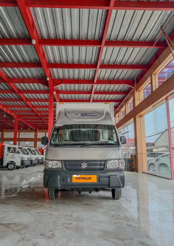 Mobil Suzuki CARRY BOX MBG