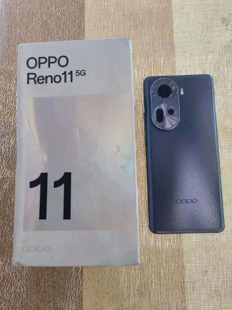 Oppp Reno 11 5G 8/256gb Tc Retak Sedikit Siap Pakai Bisa TT