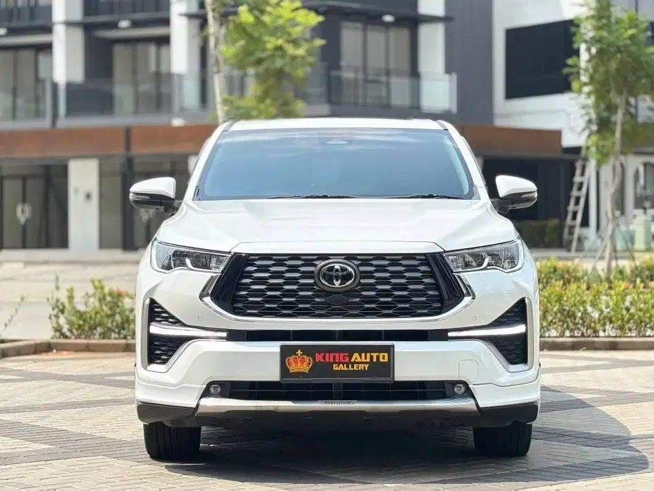 ZENIX Q HV TSS Modellista 2.0 Hybrid 2024