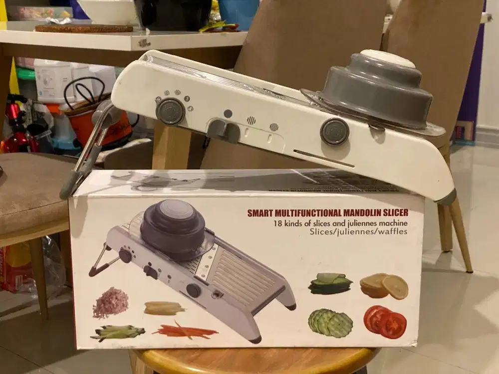 Pemotong Pengiris Sayur Buah Serbaguna Mandoline Slicer Multifunction