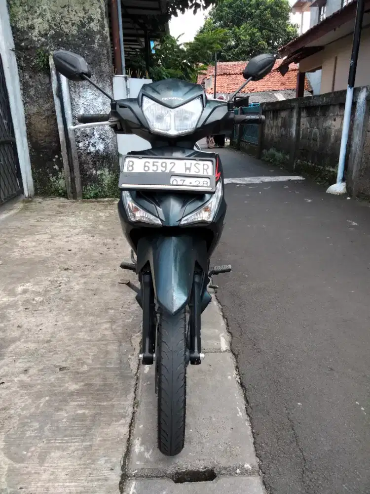 Honda Supra X 125 FI Gress tahun 2018 pajak hidup