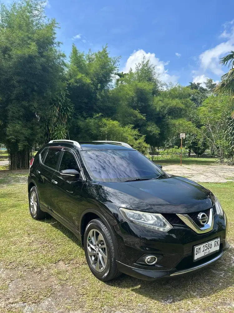 Dijual Nissan Xtrail 2015 kondisi mulus, service record nissan