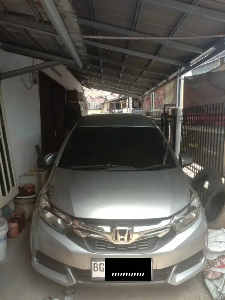Di jual santai Honda mobilio