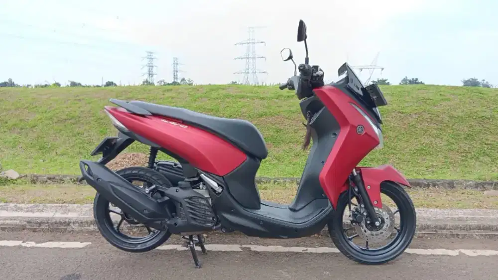 Yamaha Lexi red matte good condition 2019