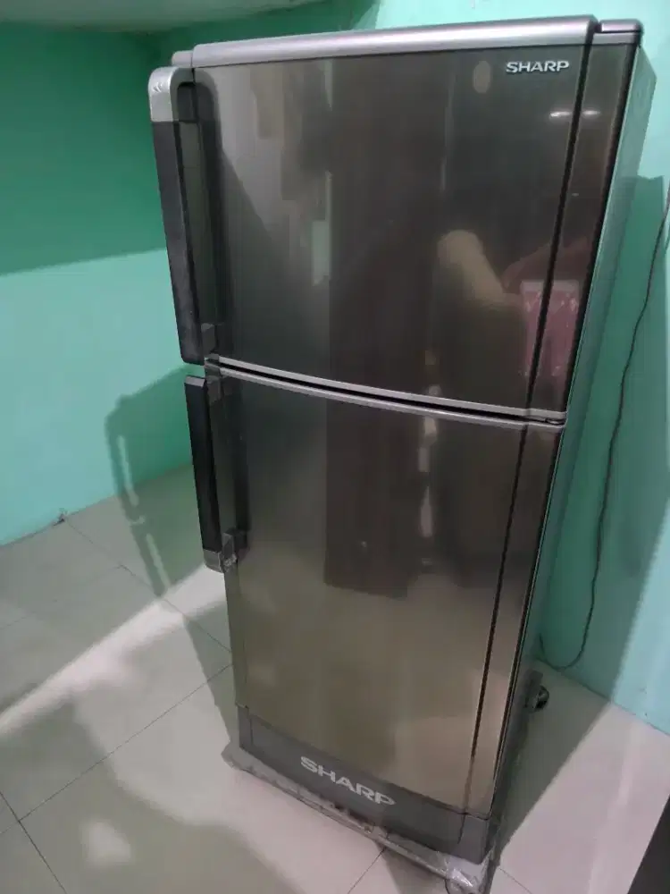 Kulkas Sharp 2 Pintu