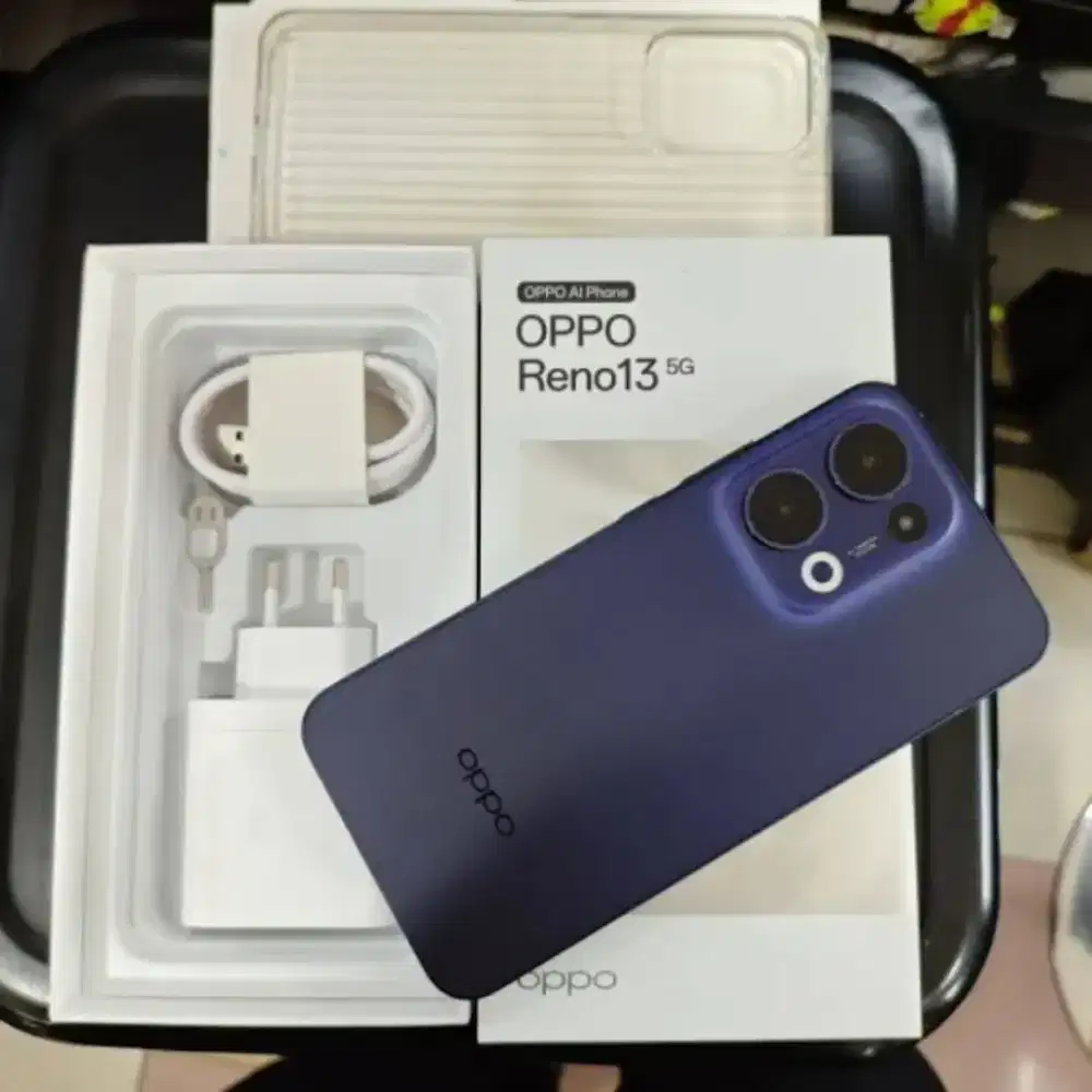 Second like new Oppo Reno 13 5G. 12/126GB.