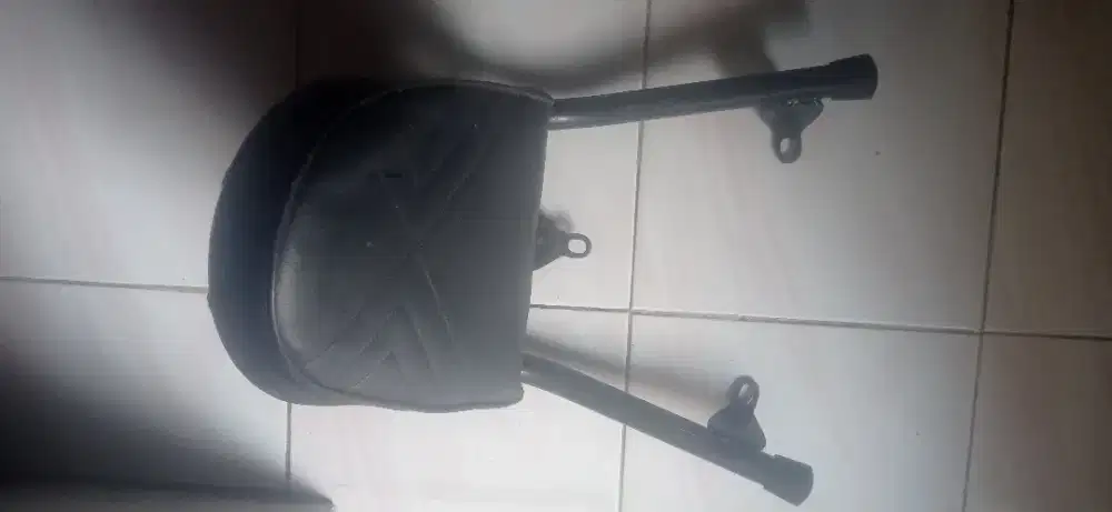 Sandaran jok motor Vario 125 150