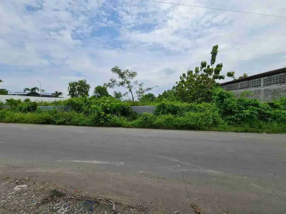 Tanah strategis dekat ringroad mojosongo solo, cocok untuk pabrik atau gudang.