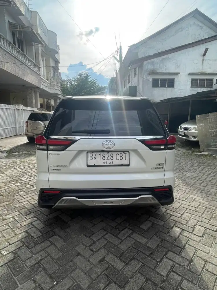 Toyota Kijang Innova 2023 Hybrid