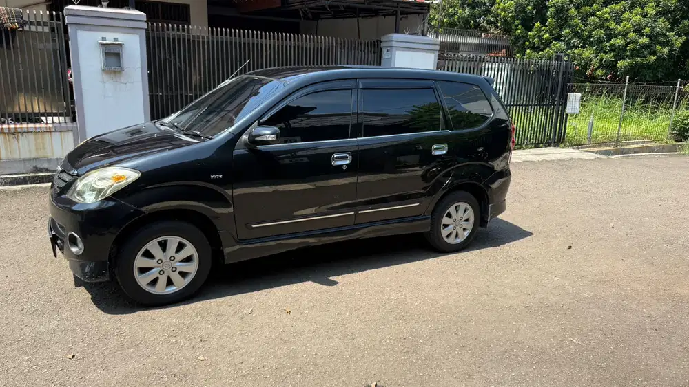 Toyota Avanza 2011 Bensin