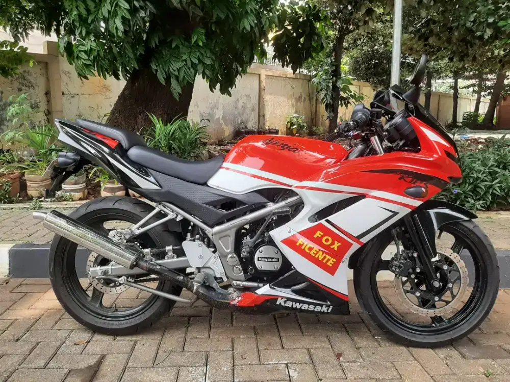 Kawasaki ninja rr new pajak hidup panjang mulus siap pakai
