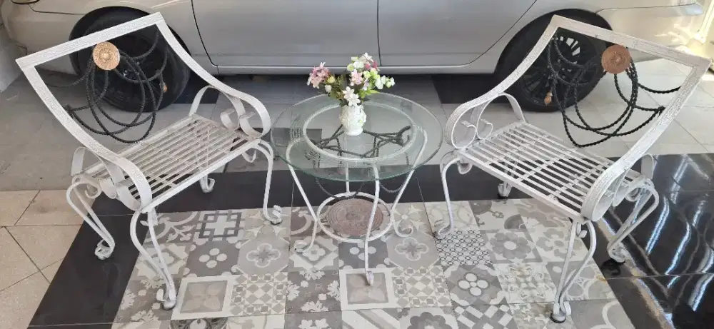 Kursi meja teras