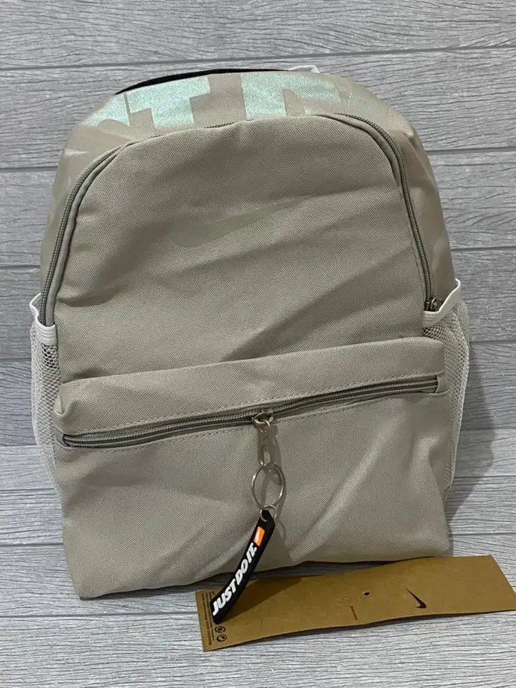 Tas nike kondisi baru