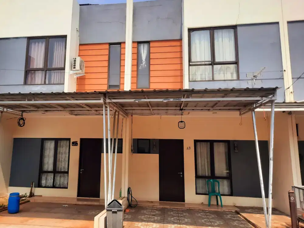 Rumah 2 Lantai Dekat Pintu Tol Grandwisata bekasi