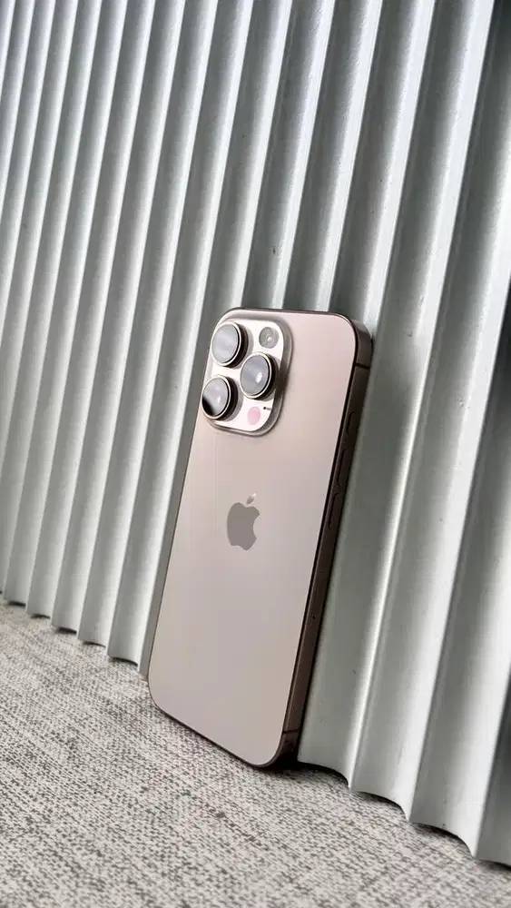 iPhone 16 Pro 256GB Dessert Titanium — Fullset Mulus | BH 100%