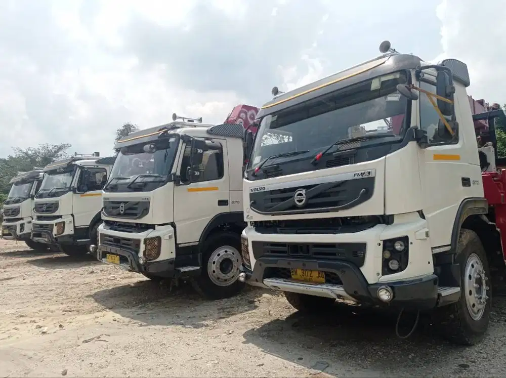 Dijual Volvo Truck Craine FMX370 2014